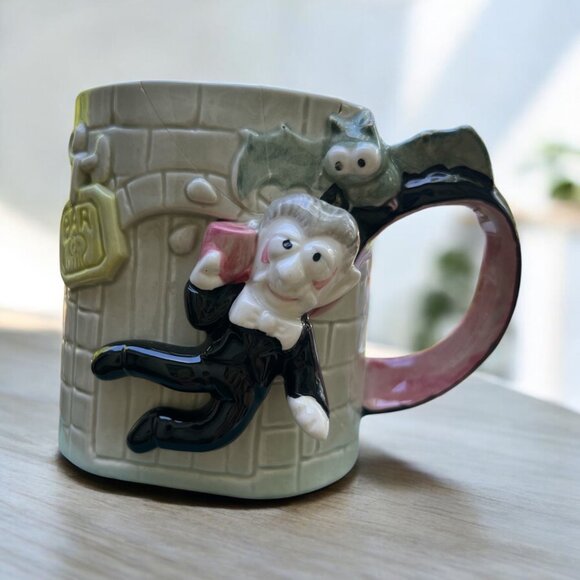 Vintage Dracula & Bat 3D Ceramic Mug With Gothic Brick Pattern - Unique Barware - Picture 2 of 7